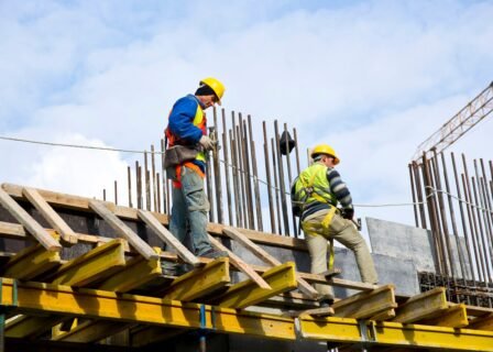 workers-examining-work_1122-970